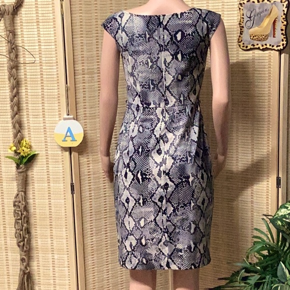 LONDON TIMES DRESS - Picture 4 of 9